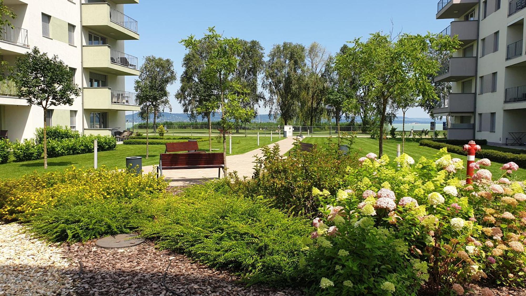 Lelle Resort Cb34 Balatonlelle Exterior foto